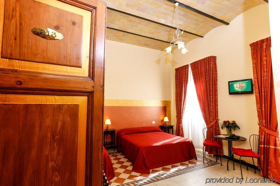 רומא Hotel Tempio Di Pallade מראה חיצוני תמונה
